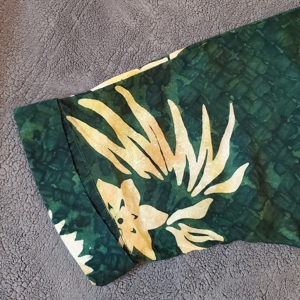 Silver Moon Creations Maui Hawaii Green Floral Open Cardigan - Picture 6 of 10